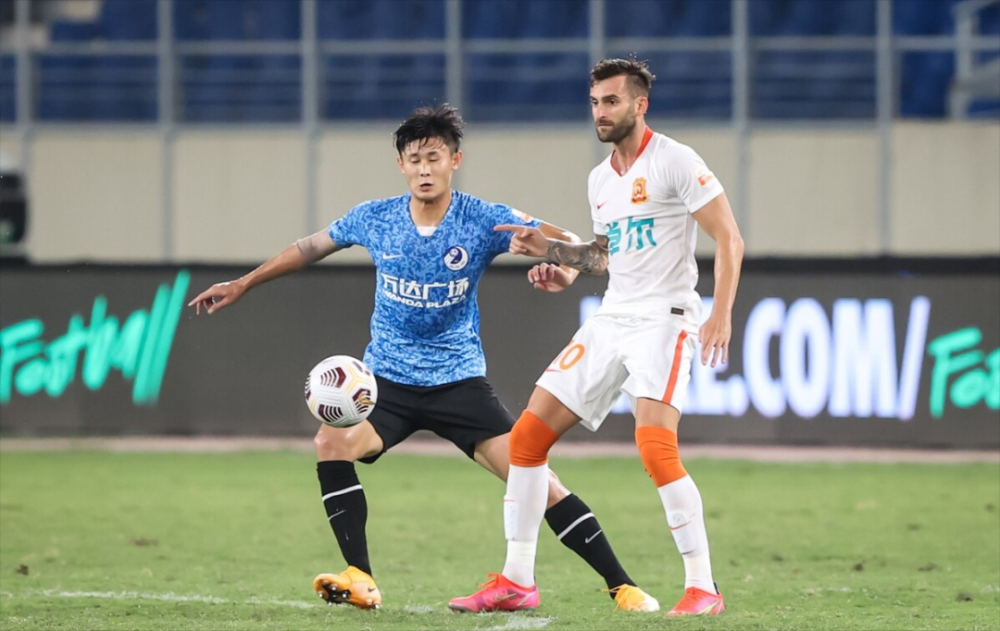 乐动体育入口-科尔切斯特联足球俱乐部