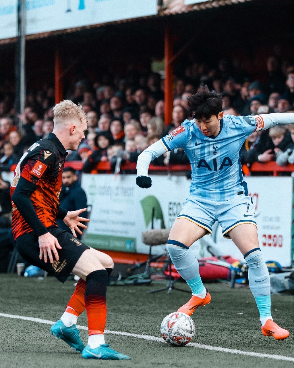 乐动体育官网-雷人!热刺大将和模特女友分手 竟因太沉迷游戏